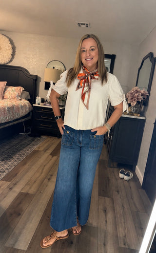 Kut From the Kloth MEG HIGH RISE FRT PATCH PKTS WIDE LEG RAW HEM-Denim-option1]-0-kendra-kays-boutique