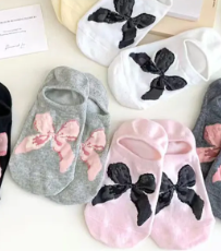 Bow Knot Soft No Show Socks-Socks-option1]-kendra-kays-boutique